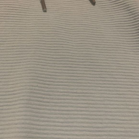 ❌sold❌Under Armour cropped hoodie in a ribbed cotton - Picture 5 of 6